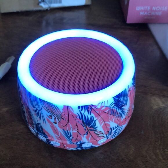 COPY Pop Sonic White Noise Sound Machine w/30+Sounds & Night Light chipped paint - Picture 4 of 10